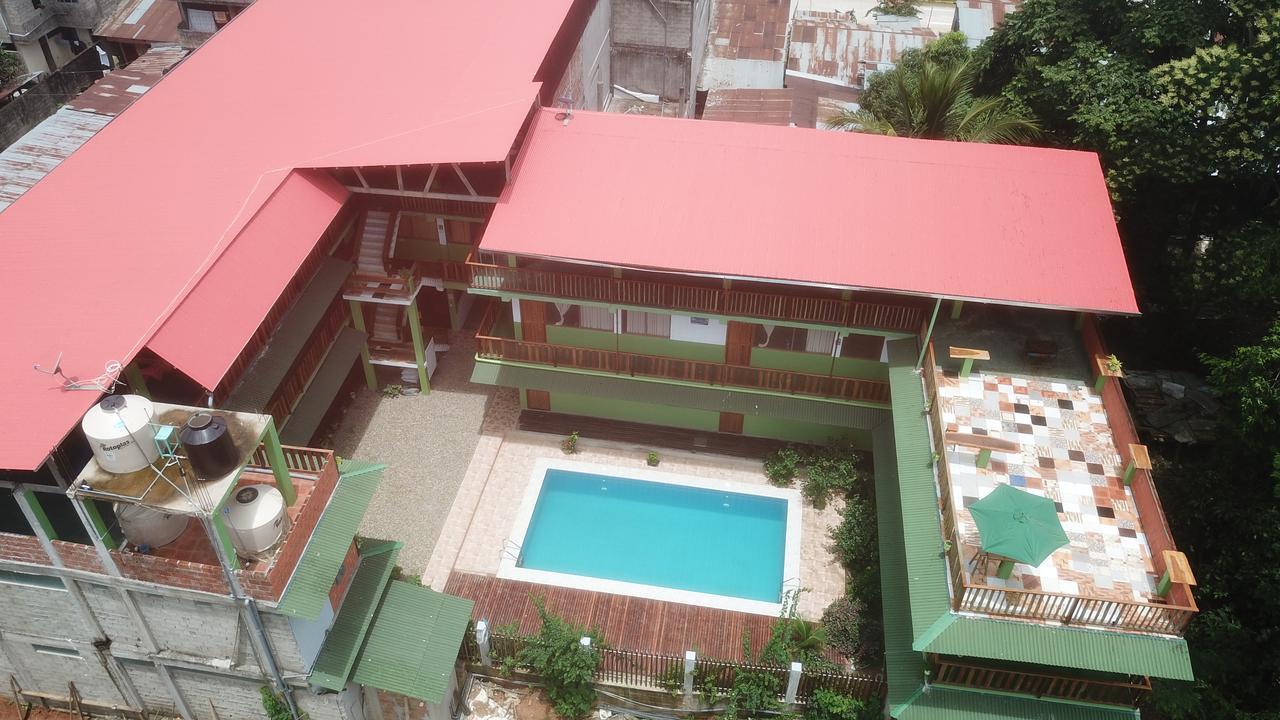 Tambopata Hostel Puerto Maldonado Eksteriør billede